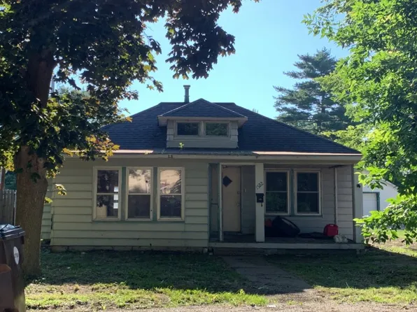 1522 N Cutright St, Chillicothe, IL 61523