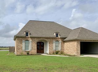 1004 Lake View South Drive Dr, Breaux Bridge, LA 70517