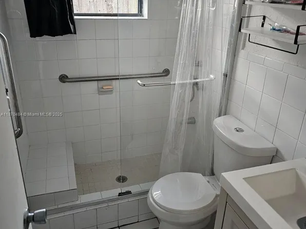 109 NW 28th Ter, Fort Lauderdale, FL 33311