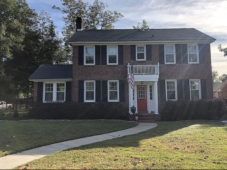 1st image of 601 W Blount St