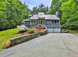 2 Fieldstone Dr, Amherst, NH 03031