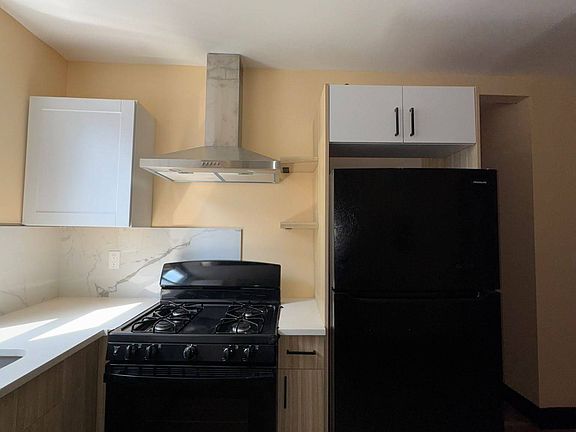 3rd image of 281-283 Monticello Ave #1