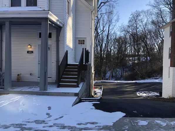 225-227 Gilman Ave, Cincinnati, OH