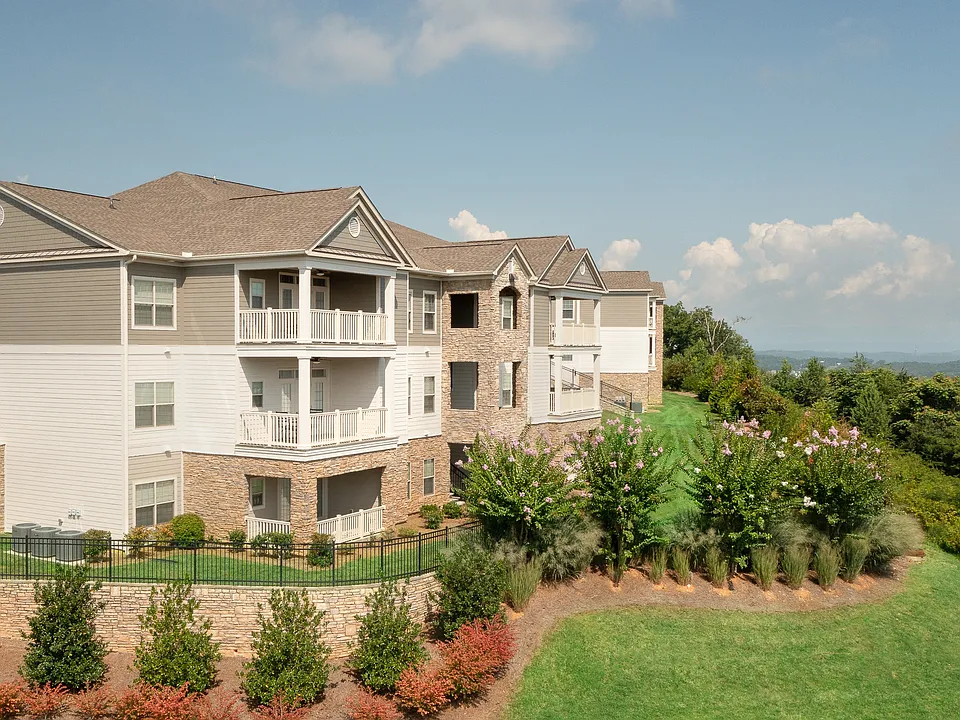 Greystone Vista Apartment Homes
