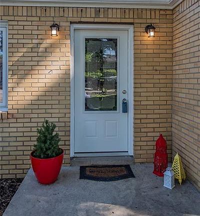 3rd image of 315 Jefferson St