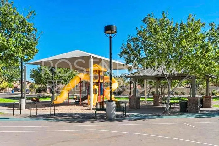 940 S Lafayette Dr — Photo 13