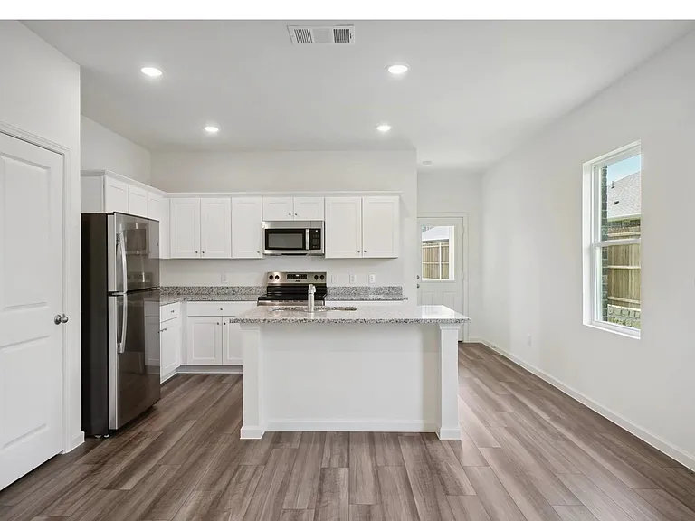 6083 Mojave Dr — Photo 5