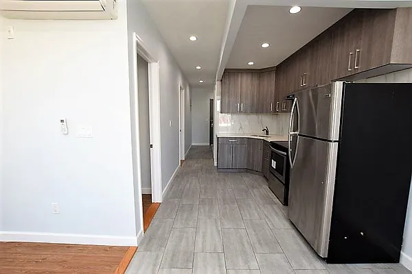 Rented by Merit Group & Associates | media 28