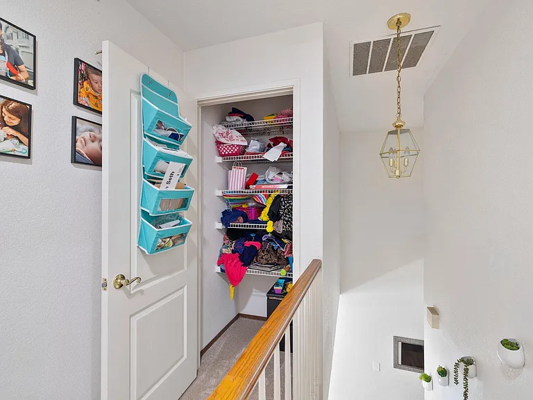 2232 Saint Claire Ct — Photo 25