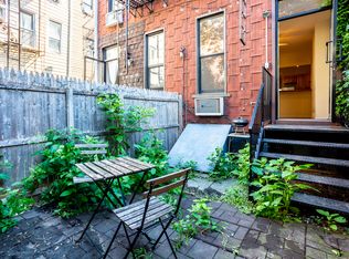 67 Diamond St APT 1L, Brooklyn, NY 11222