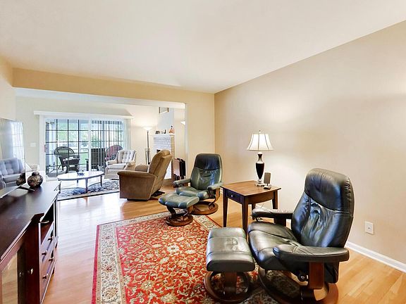 5th image of 634 Kendallwood Ct