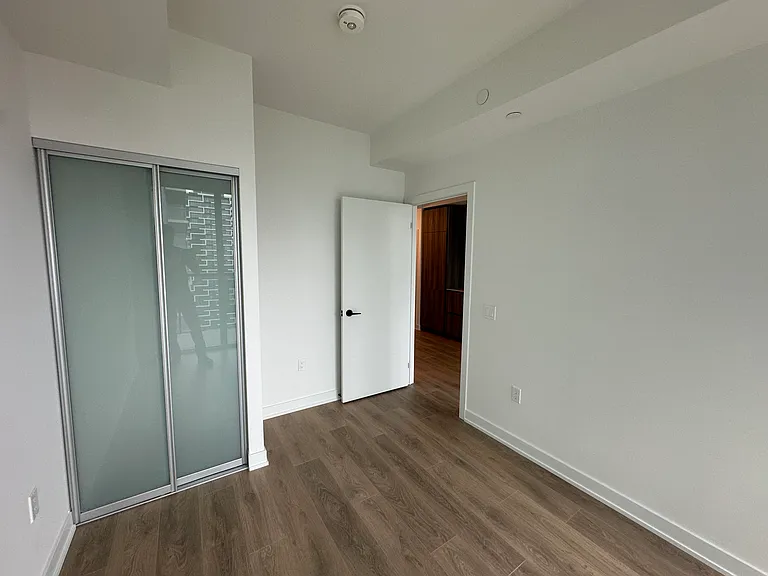 117 Broadway Ave — Photo 34