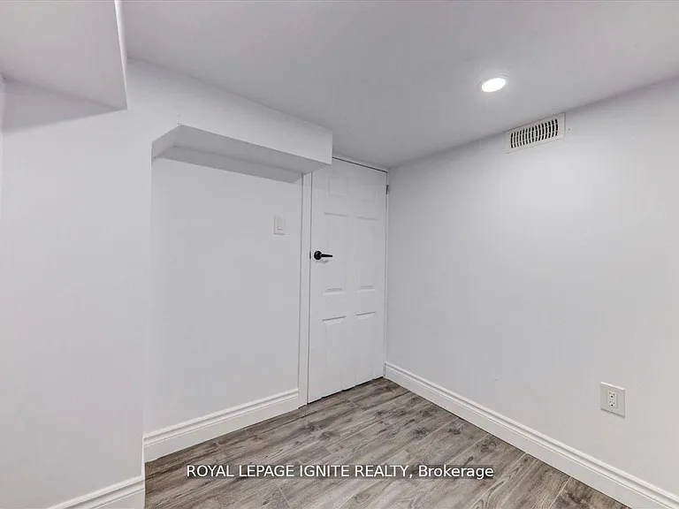 103 Bremner St #BASEMENT — Photo 17