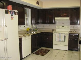 16 Rosewood Ct, Danville, PA 17821