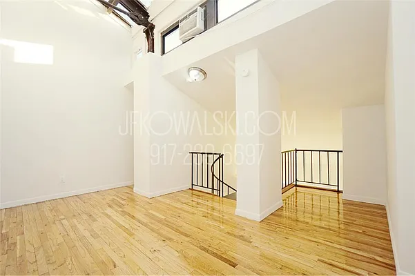 Rented by R New York | media 15