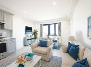 63-68 Austin St #8E, Rego Park, NY 11374