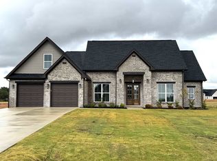 121 Hummingbird Way, Killen, AL 35645