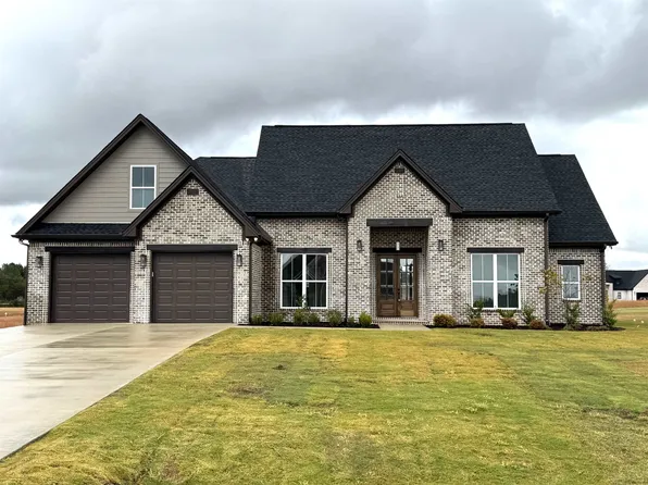 121 Hummingbird Way, Killen, AL 35645