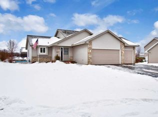 9857 Weston Dr, Monticello, MN 55362