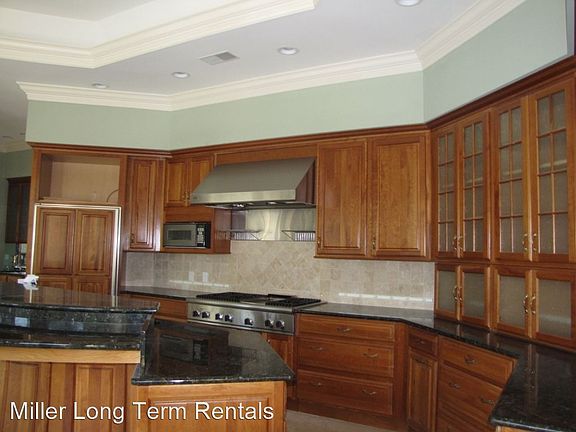 4th image of 22 Knightsbridge Ln