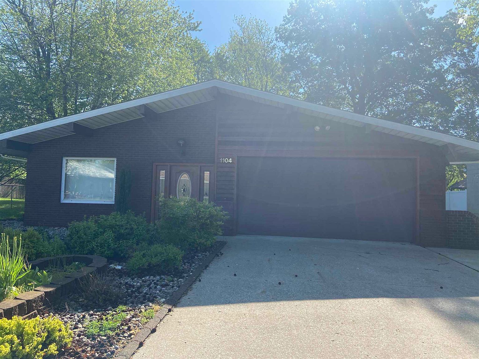 1104 N McLeansboro St, Benton, IL 62812 Zillow