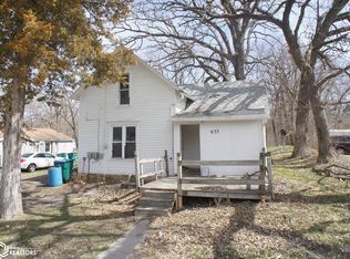 632 Maple Ave, Webster City, IA 50595