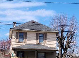 20 Hillview Ave, Latrobe, PA 15650