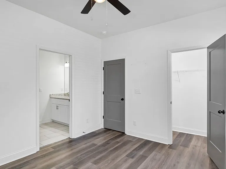 2035 Rosewood Dr — Photo 27