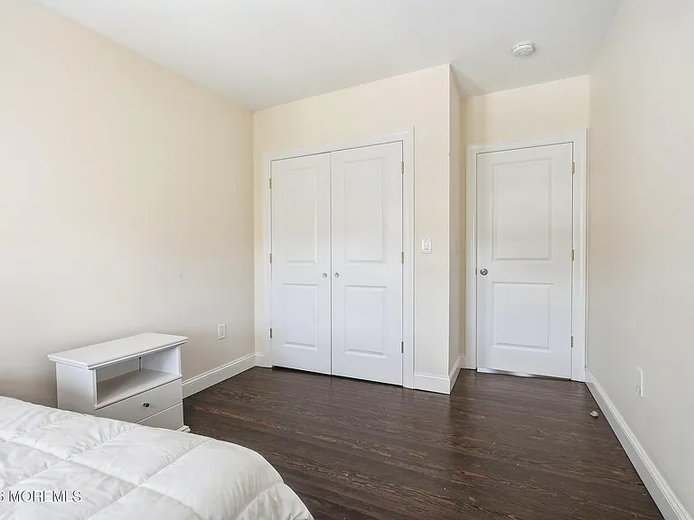 125 Cedar Ave — Photo 75
