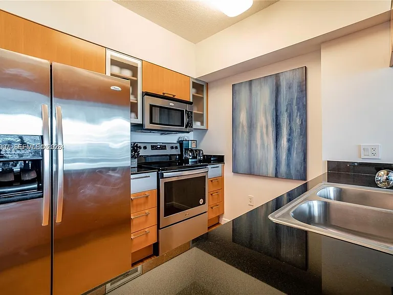 1750 N Bayshore Dr #5505 — Photo 4