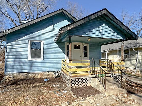 2nd image of 2238 E Gregory Blvd