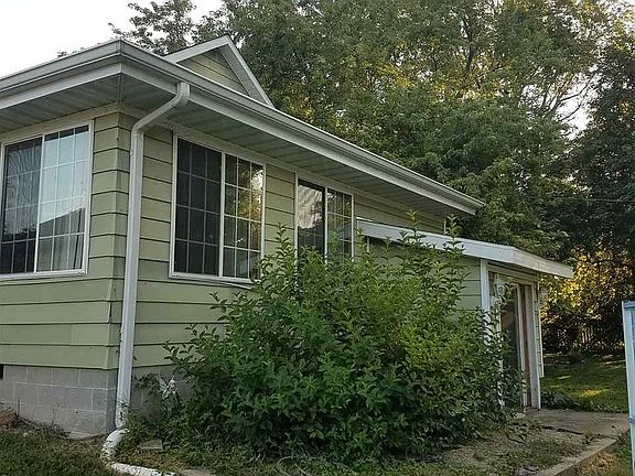 2nd image of 2707 W 1st St