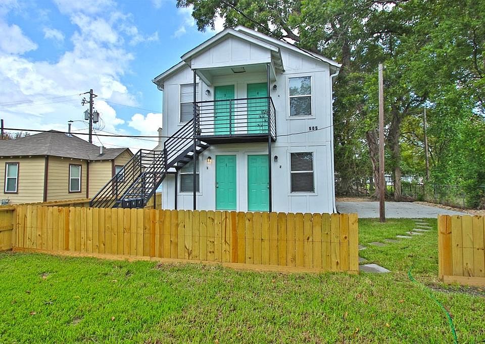 1st image of 505 E 32nd St #1