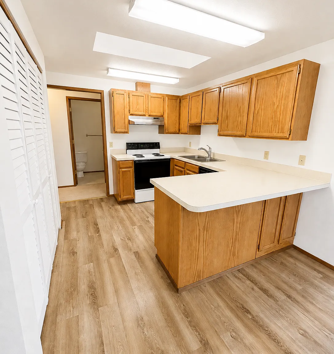 2 bed, 2.0 bath, 3485 sqft, $1,850 — Photo 4