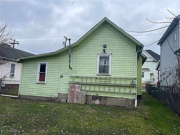 4th image of 920 16th St