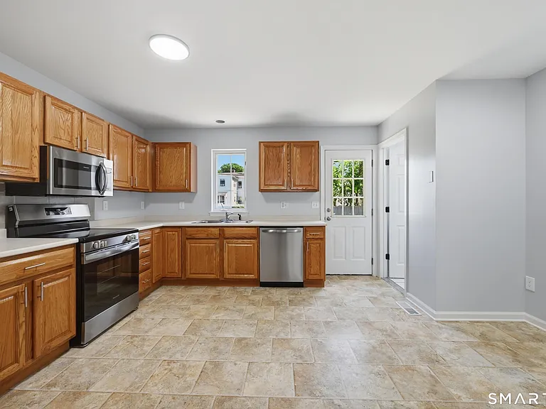 1 Union Ave #11 — Photo 8