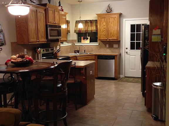 5th image of 15087 Creek Side Dr