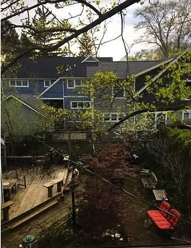 1 bed, 2.5 bath, 180 sqft, $930 — Photo 4