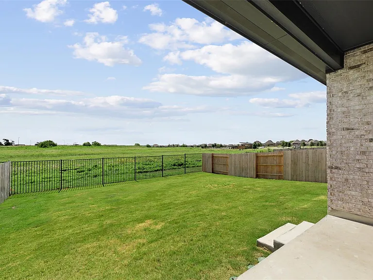 127 Plumbago Loop — Photo 27