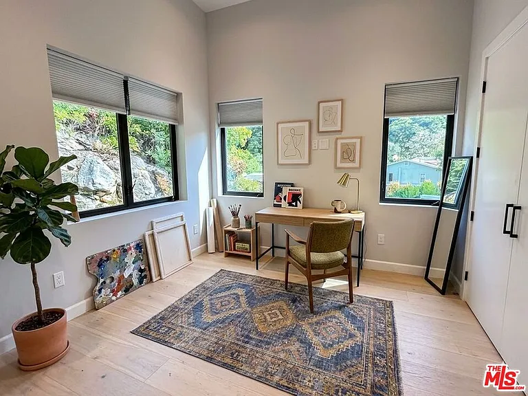1734 N Beverly Glen Blvd — Photo 39