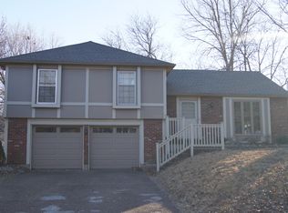 12135 W 100th St, Lenexa, KS 66215