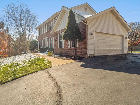 3rd image of 1643 Timber Hollow Dr