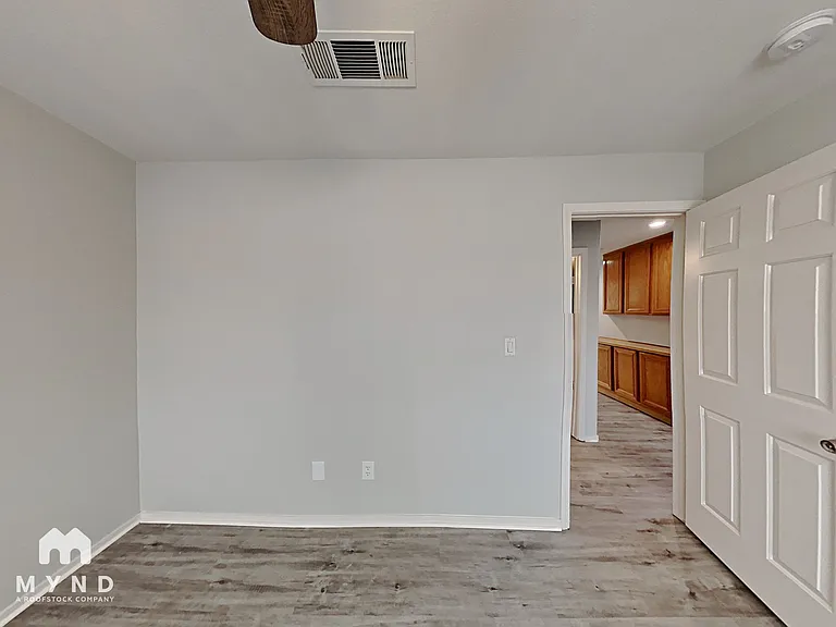 245 Farlin Cir — Photo 22