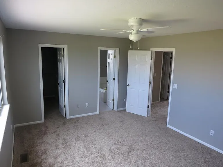 105 Bristol St — Photo 14