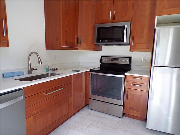 4th image of 8311 Eton Ct