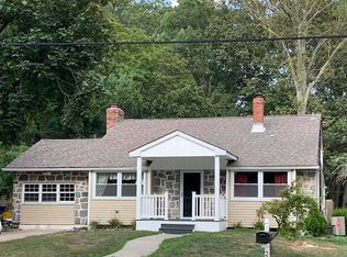 2411 N Cuthbert Dr, Lindenwold, NJ 08021