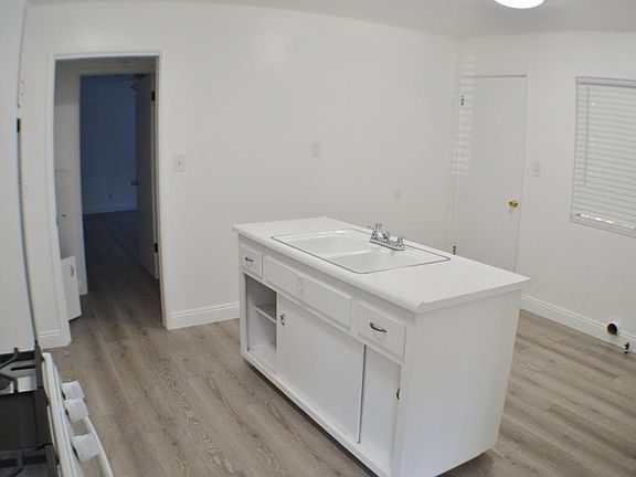 3rd image of 11655 E 186th St