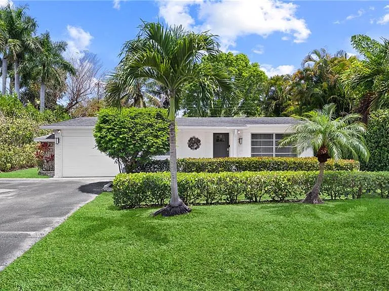 1051 Cypress Woods Dr — Photo 1