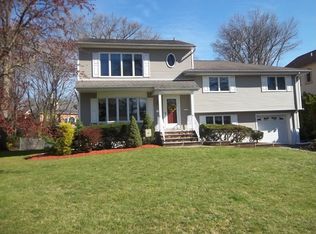 36 Tilghman Dr, Glen Rock, NJ 07452