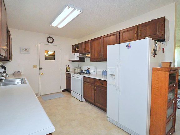 3rd image of 1712 6th St